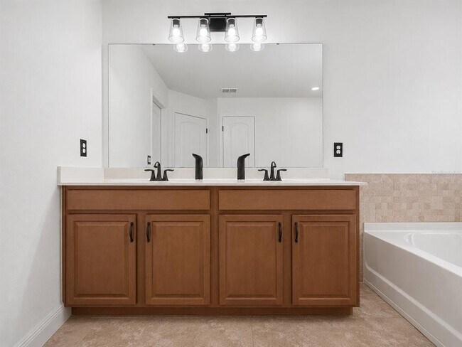Building Photo - 10862 Sunset Ridge Ln