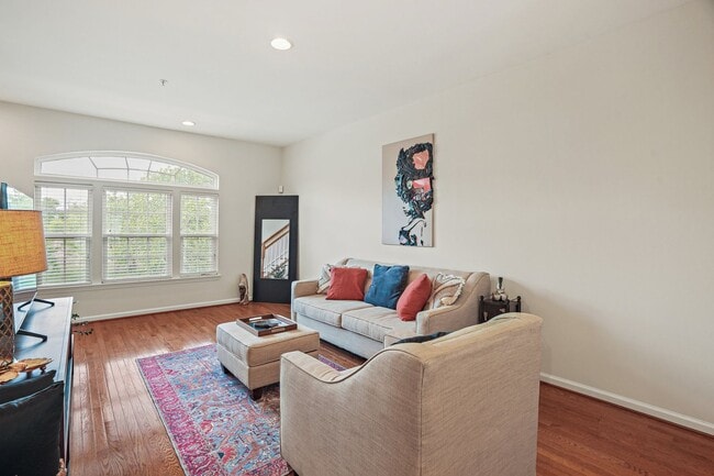 Building Photo - Amazing Opportunity in The Villages at Dak...