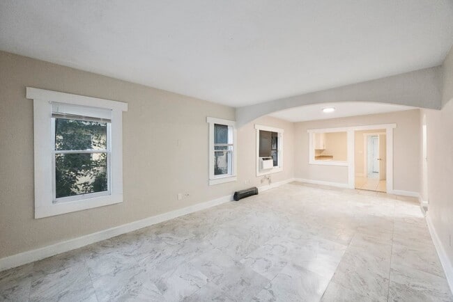 Building Photo - REDUCED  $25 App Fee  3bdrm/1bath home with large yard ** Section 8 OK *** $1795.00** Move in by ...