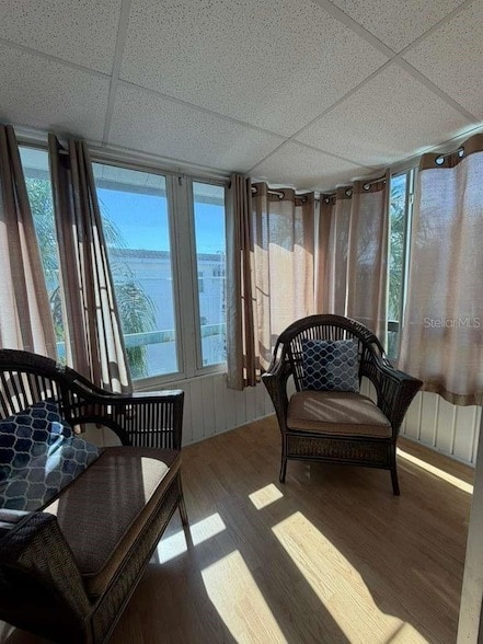 Building Photo - 1832 Sunny Dr