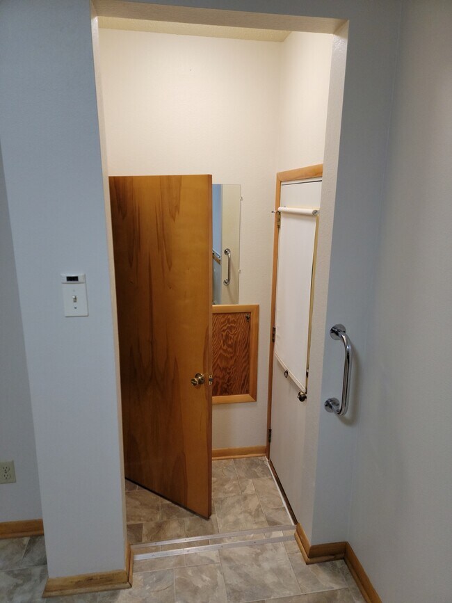 Basement & back door - 1479 Redfield St