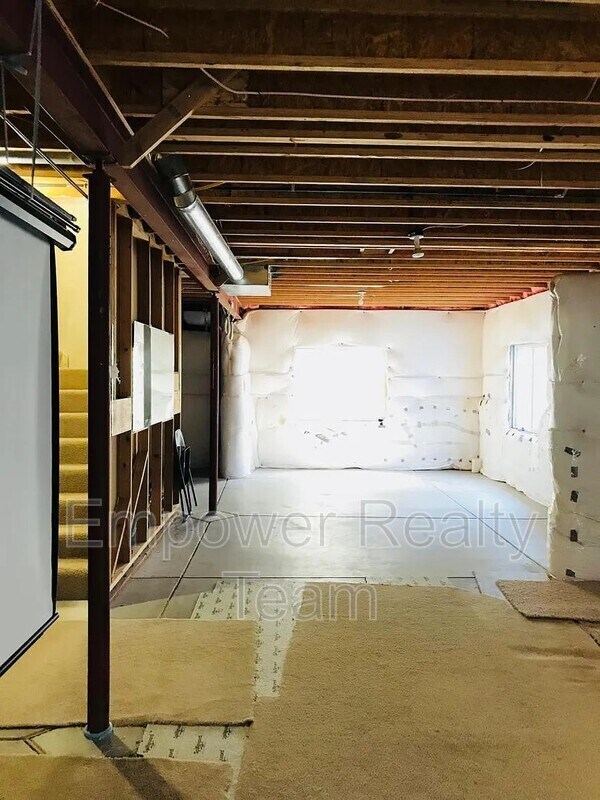 Building Photo - 16055 Butterwort Cir