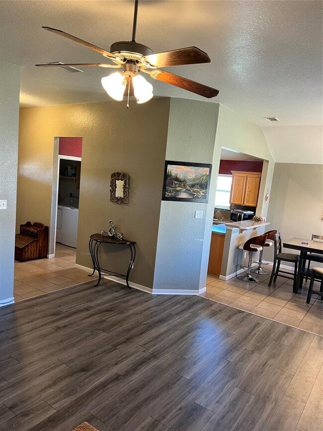 Building Photo - 1213 Trailboss Dr