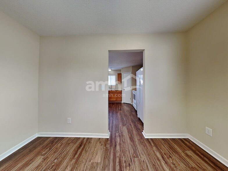Building Photo - 5009 Emberly Dr
