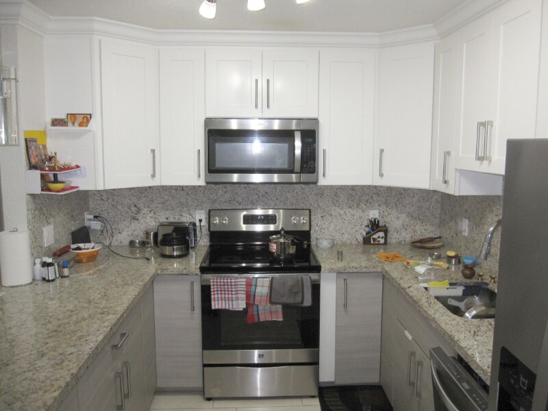 Building Photo - 4141 NW 114th Ave