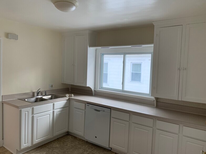 Kitchen 1 - 216 Miles Ave
