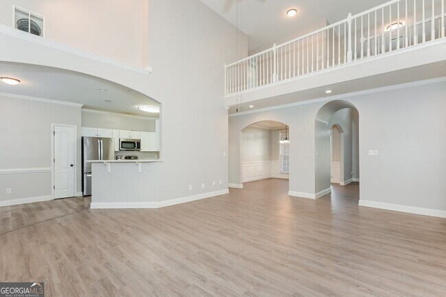 Building Photo - 3706 Weeping Way SW