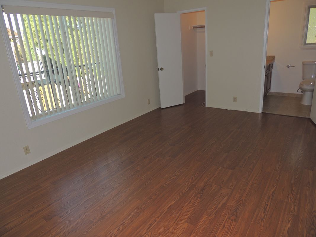 Building Photo - 430 Ohio Ave