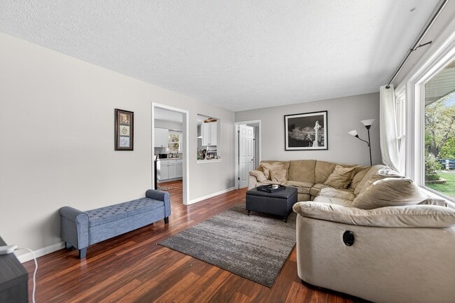 Building Photo - 33356 N Sears Blvd