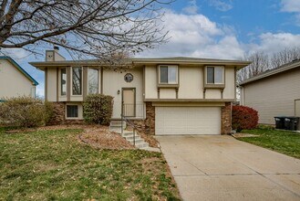 Building Photo - Millard 3 Bedroom!!