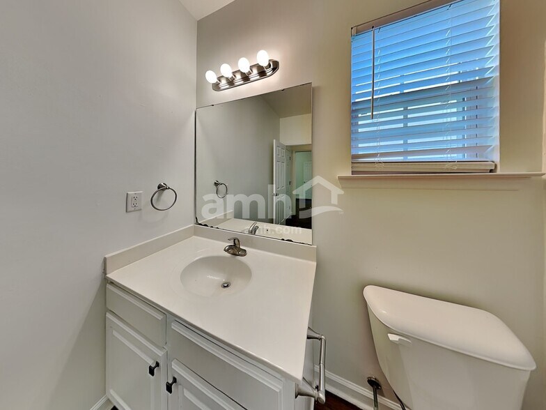Building Photo - 8428 Whisper Ridge Pl
