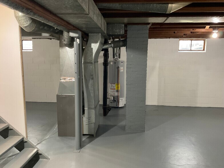 Building Photo - 6306 N 2nd St