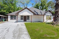 Building Photo - 5811 Northridge Dr