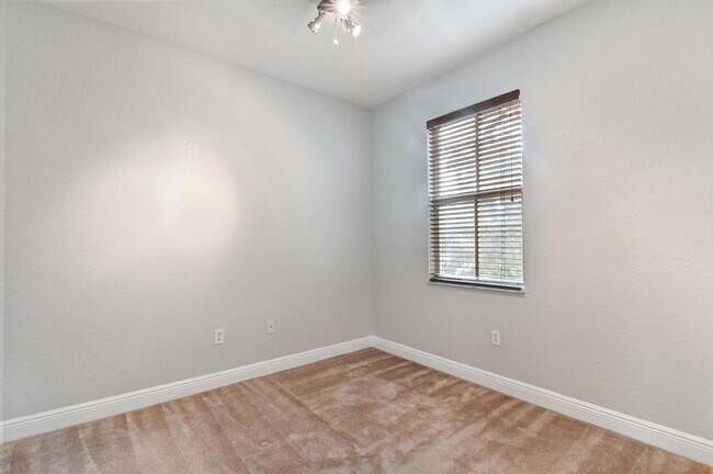 Building Photo - 106 Monterey Bay Dr