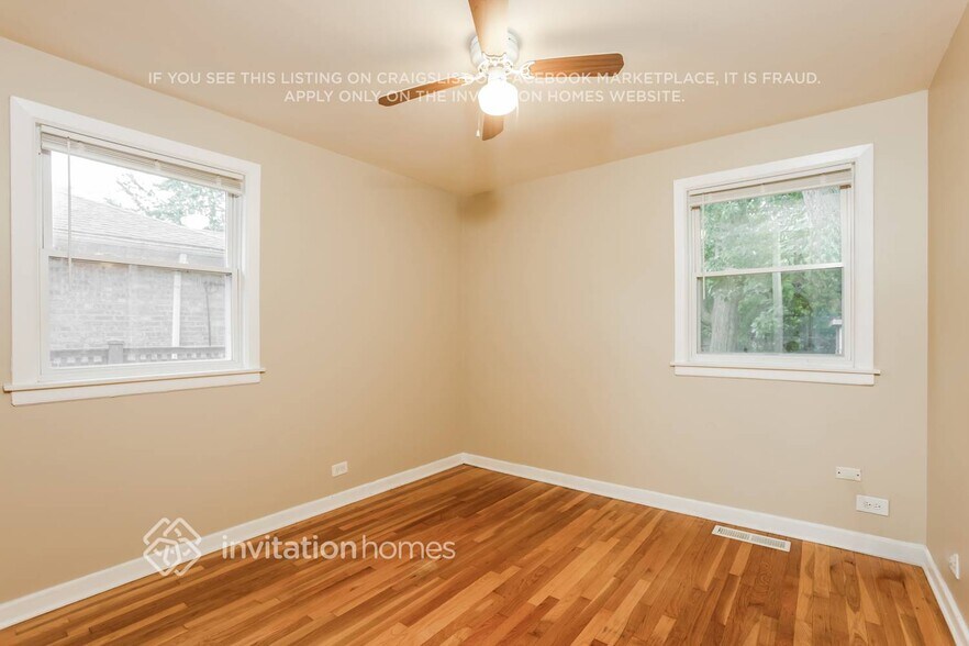 Building Photo - 1624 Mulford St