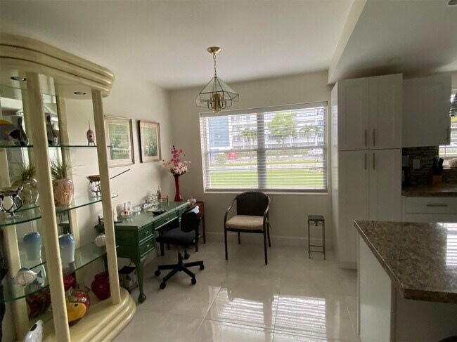 Building Photo - 321 Durham Cir