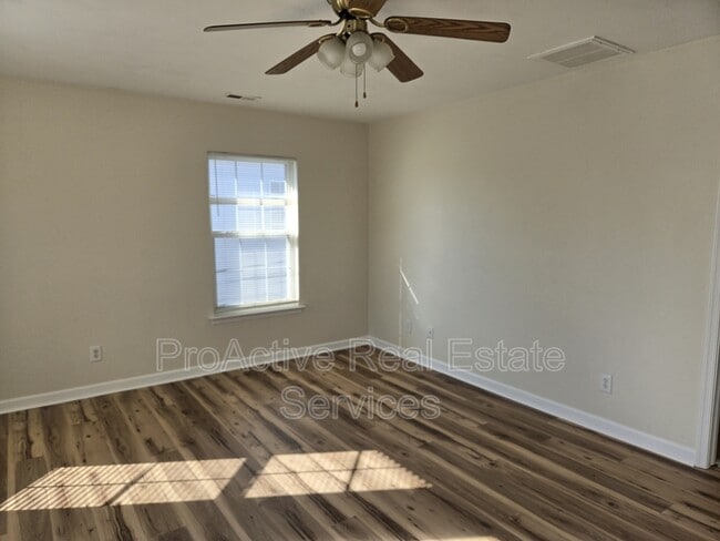 Building Photo - 831 Marshall Ave