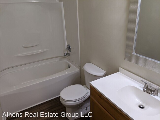 Building Photo - 2 br, 1 bath House - 661 Maplewood Lane