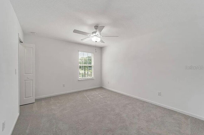 Building Photo - 3409 SW 34th Ave Cir