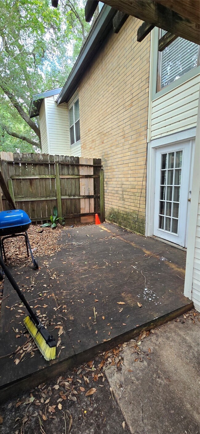 Building Photo - 7918 Prestwood Dr