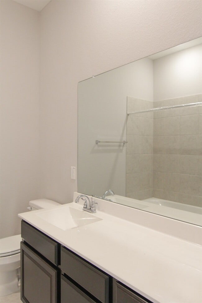 Building Photo - 31811 Dunham Lake Dr