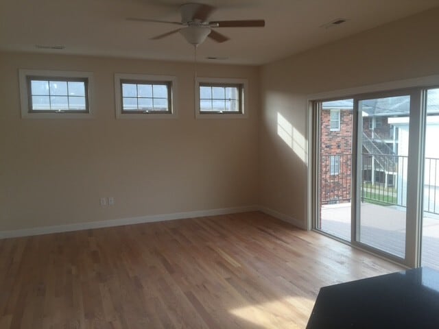Living room with deck - 2500 Muscatine Ave