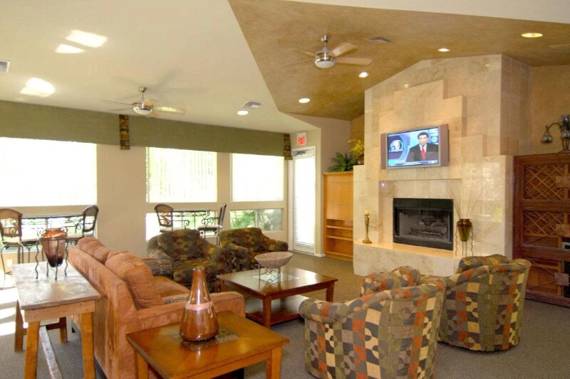 Building Photo - 11375 E Sahuaro Dr