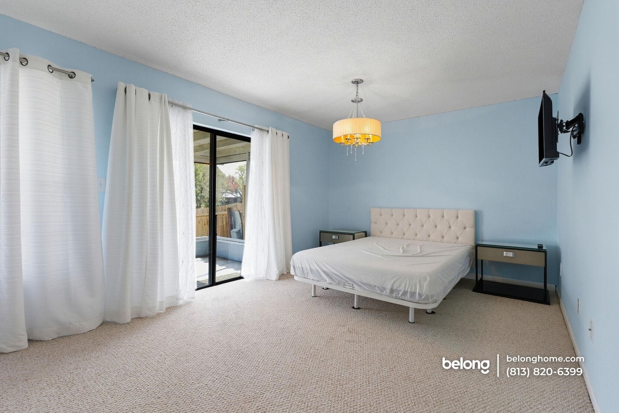 Building Photo - 4401 Ridgeline Cir