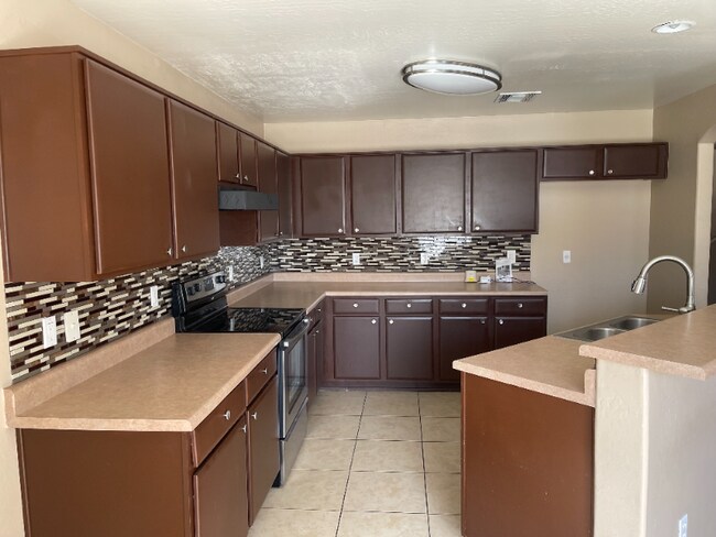 Building Photo - 22801 W Mesquite Dr