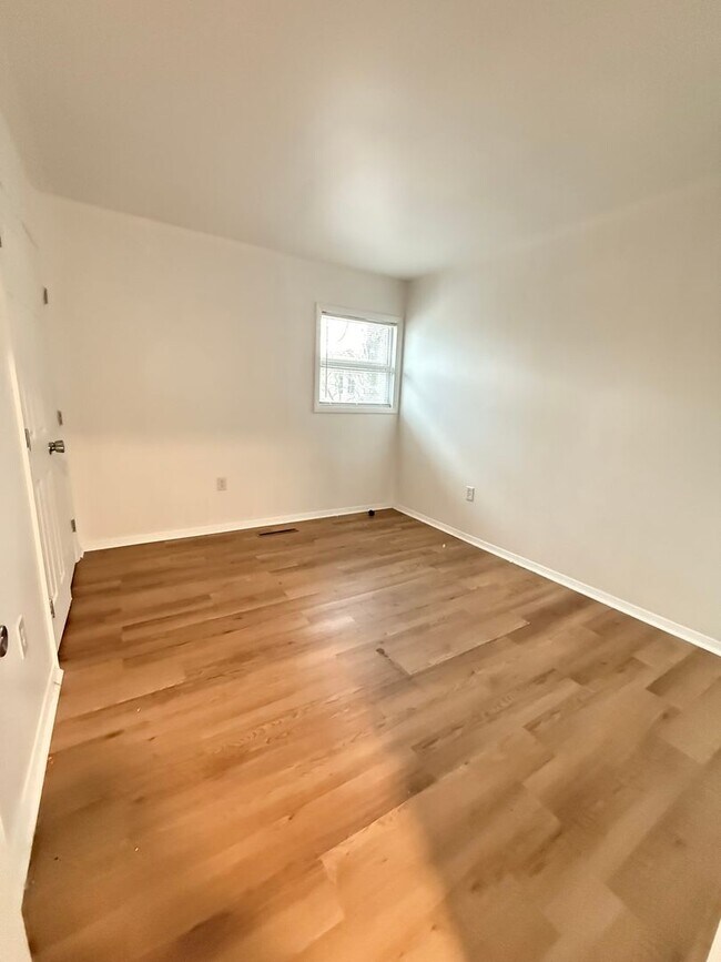 Building Photo - MAI319#-LS BK