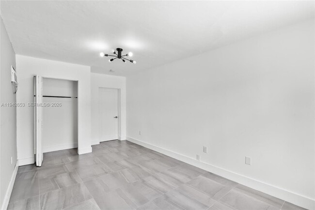 Building Photo - 3855 SW 1st St