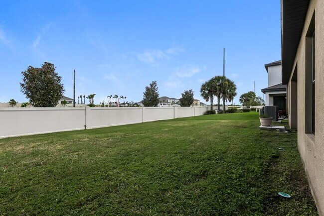 Building Photo - 748 Chatham Walk Dr