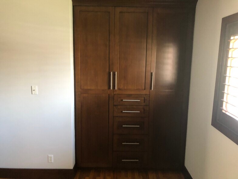 Bedroom built in closets - 1912 Jackson St
