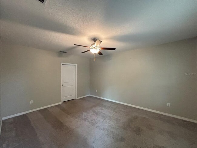 Building Photo - 572 Argyll Dr