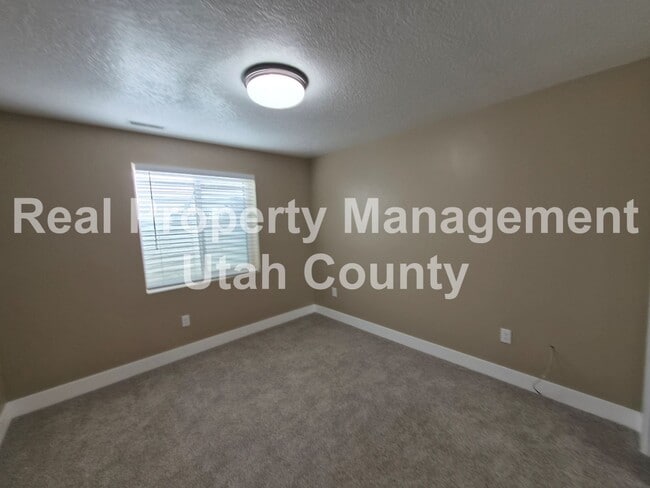 Building Photo - 1624 S 210 W