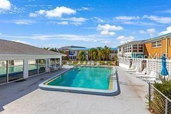 Building Photo - 4158 Tamiami Trl