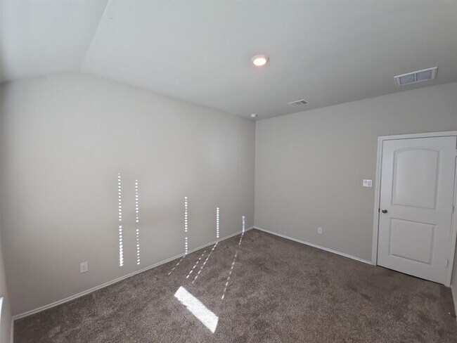 Building Photo - 16790 Lonely Pines Dr