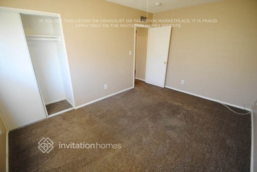 Building Photo - 4222 W Denton Ln
