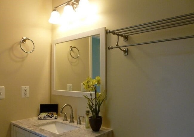 Building Photo - 8907 Townsend Ln