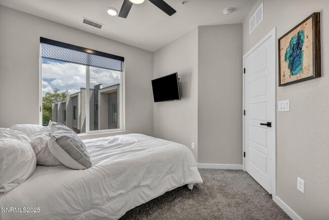 Building Photo - 150 Rissone Ln
