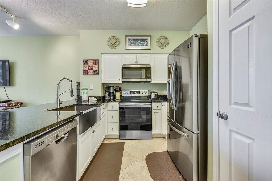 Building Photo - 104 Gulfside Ct