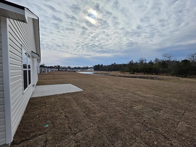 Building Photo - 532 Runaway Train Dr