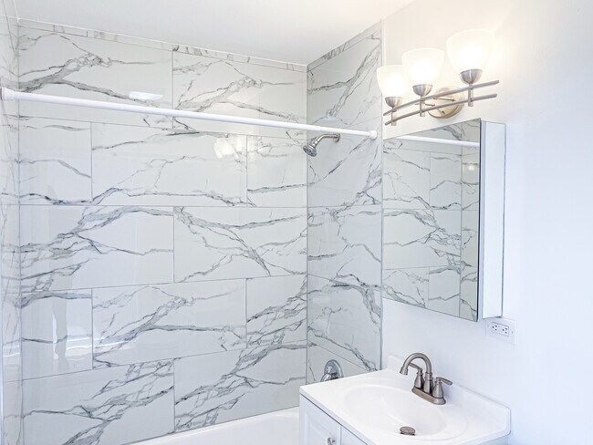 Building Photo - 1841 S Carpenter St