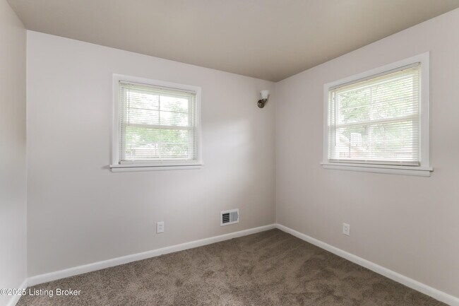 Building Photo - 5309 Pyrus Ln