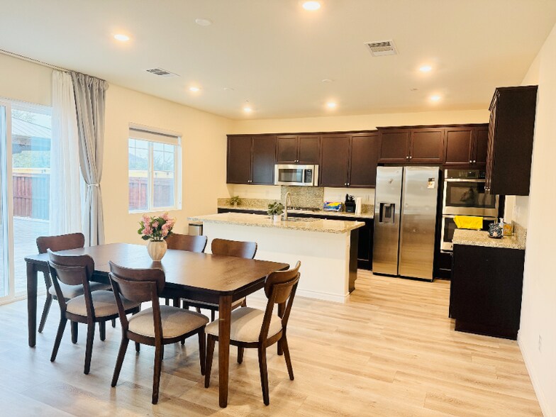 Building Photo - 29273 Humboldt Ct