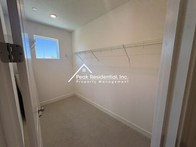 Building Photo - 2794 Elderberry St