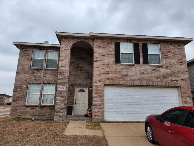 Primary Photo - 4028 Thoroughbred Trail