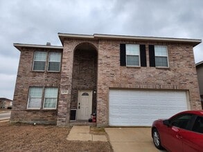 Building Photo - 4028 Thoroughbred Trail