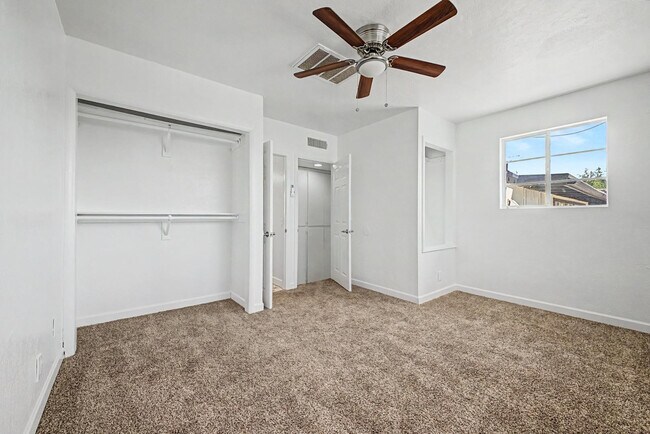 Building Photo - 3519 W Orchid Ln
