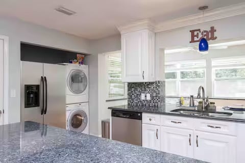 Building Photo - 111 NW 24th St